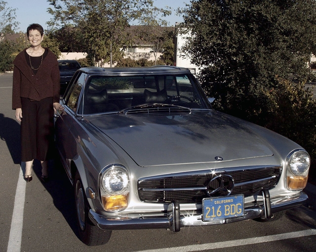#ZZ-3 Some Things Never Grow Old like good teachers and good cars. Cathy Grace (Hayes) and her 1971 Mercedes 280 SL
